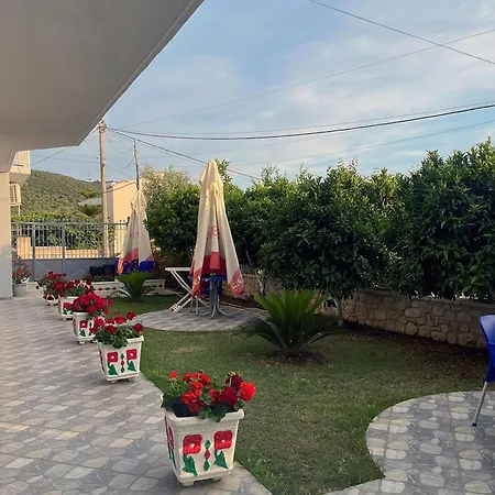 Villa Garden *
