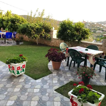 Villa Garden